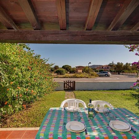 Appartamento Trilocale Le Canne 6 Posti Letto Con Giardino San Teodoro  Exteriér fotografie