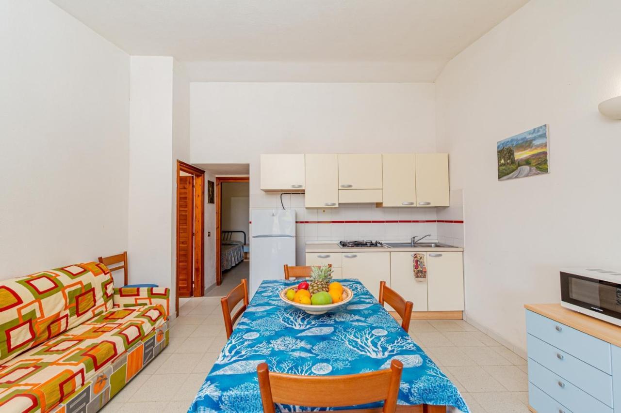 Appartamento Trilocale Le Canne 6 Posti Letto Con Giardino San Teodoro  Exteriér fotografie
