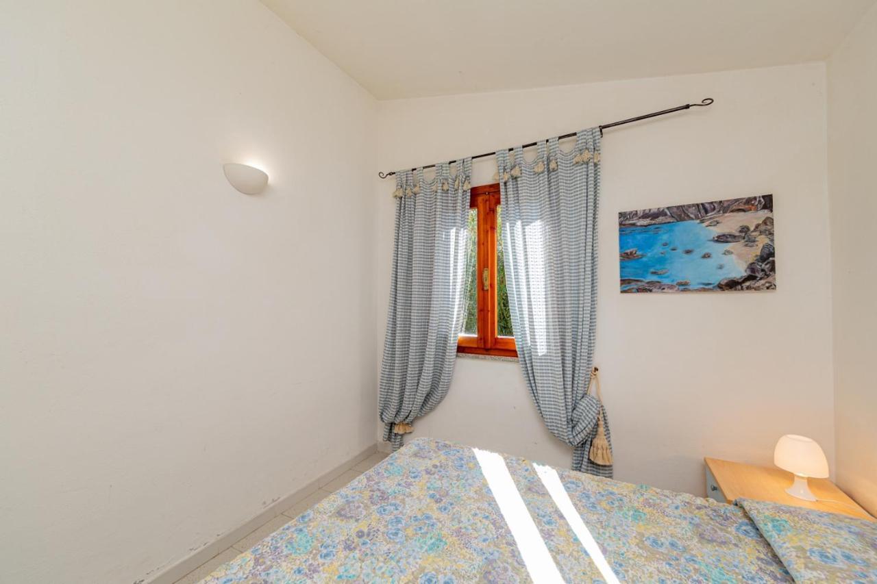 Appartamento Trilocale Le Canne 6 Posti Letto Con Giardino San Teodoro  Exteriér fotografie
