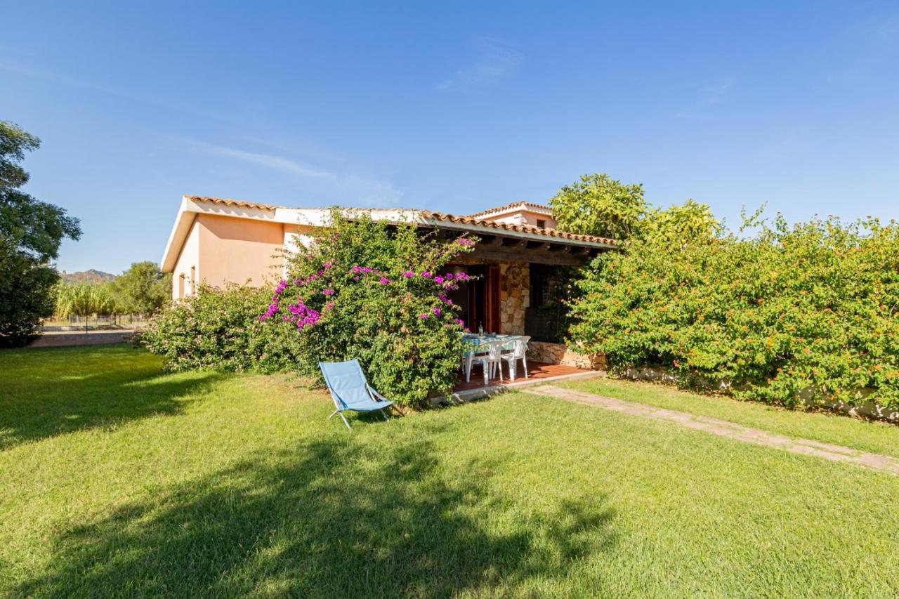 Appartamento Trilocale Le Canne 6 Posti Letto Con Giardino San Teodoro  Exteriér fotografie