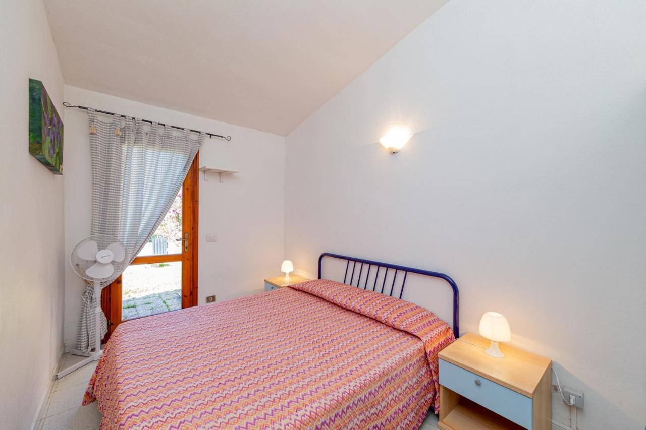 Appartamento Trilocale Le Canne 6 Posti Letto Con Giardino San Teodoro  Exteriér fotografie